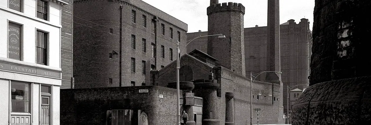 Liverpool's Peaky Blinders Locations From the Back of a Cab