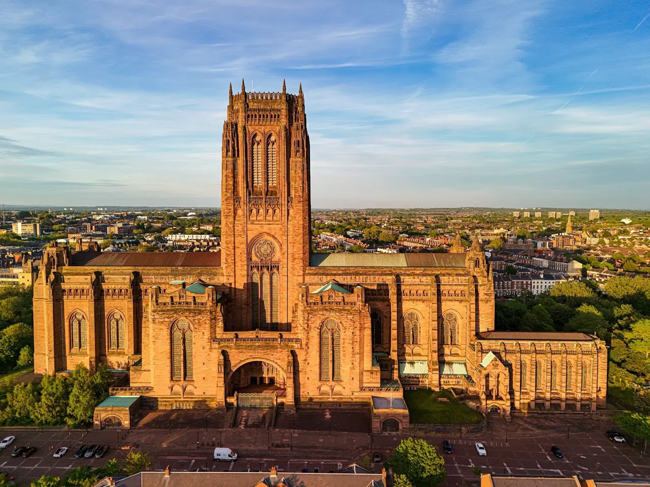 Le Due Cattedrali di Liverpool e la Strada Tra di Loro